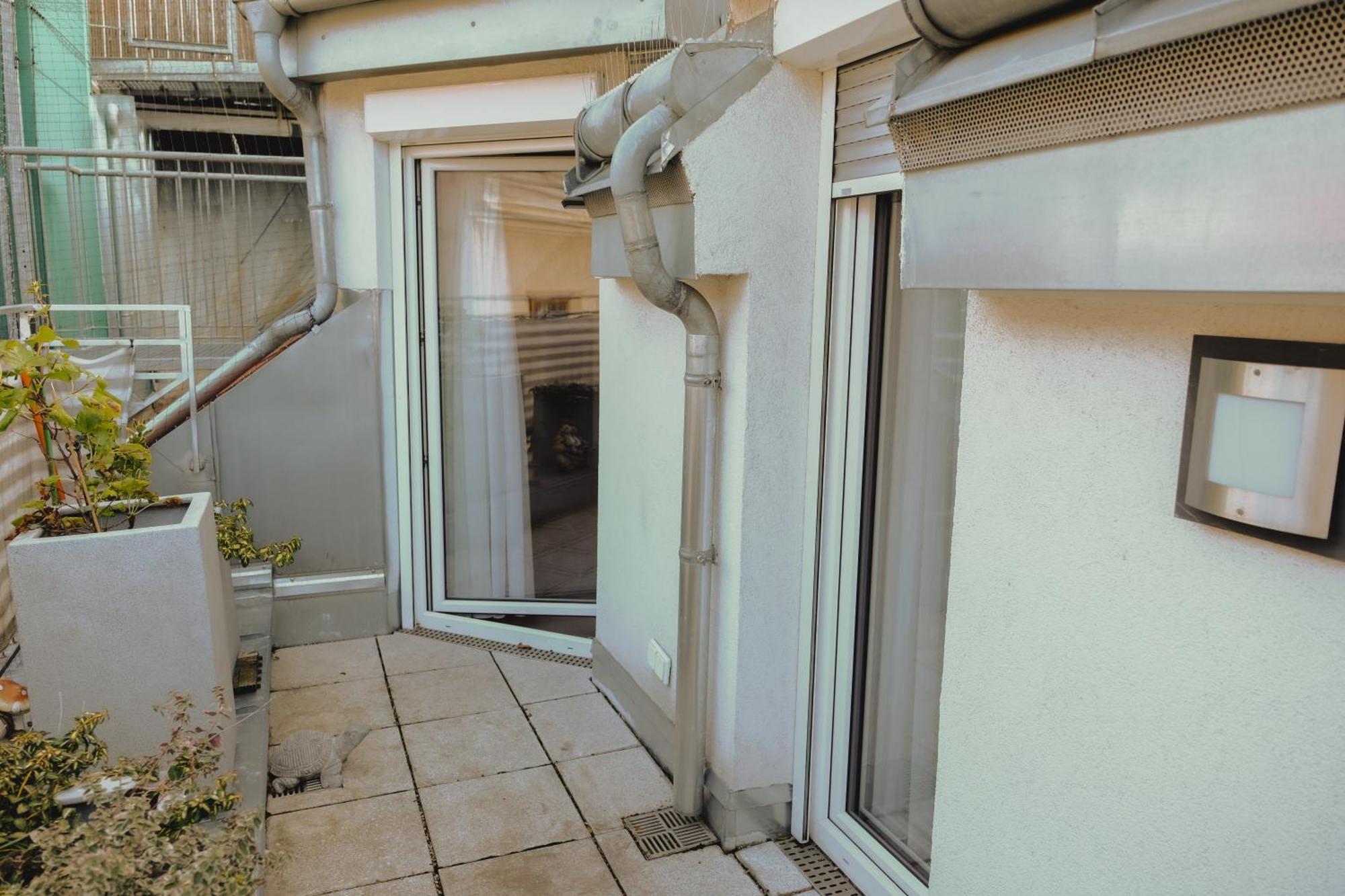 Terrace Apartment Near Volksoper And City Centre Wien Exteriör bild